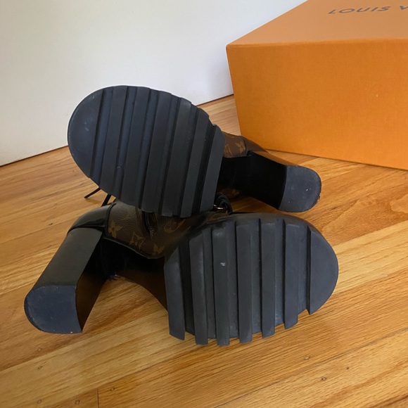 Louis Vuitton boots - Picture 3 of 5
